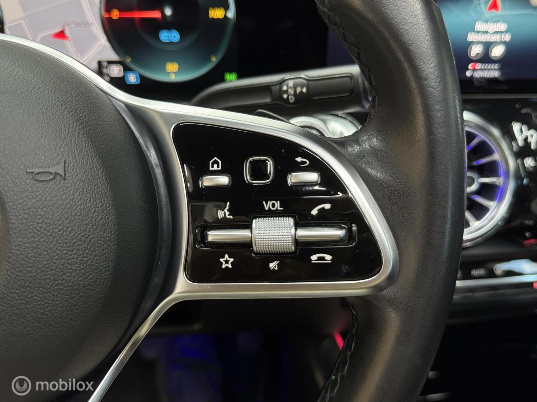 Hoofdafbeelding Mercedes-Benz EQB