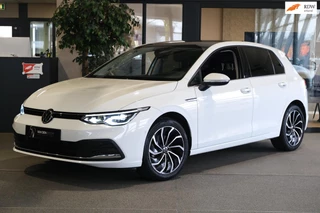 Hoofdafbeelding Volkswagen Golf Volkswagen Golf 8 1.5 TSI Style Navi IQ Led Trekhaak Acc Pdc Climate