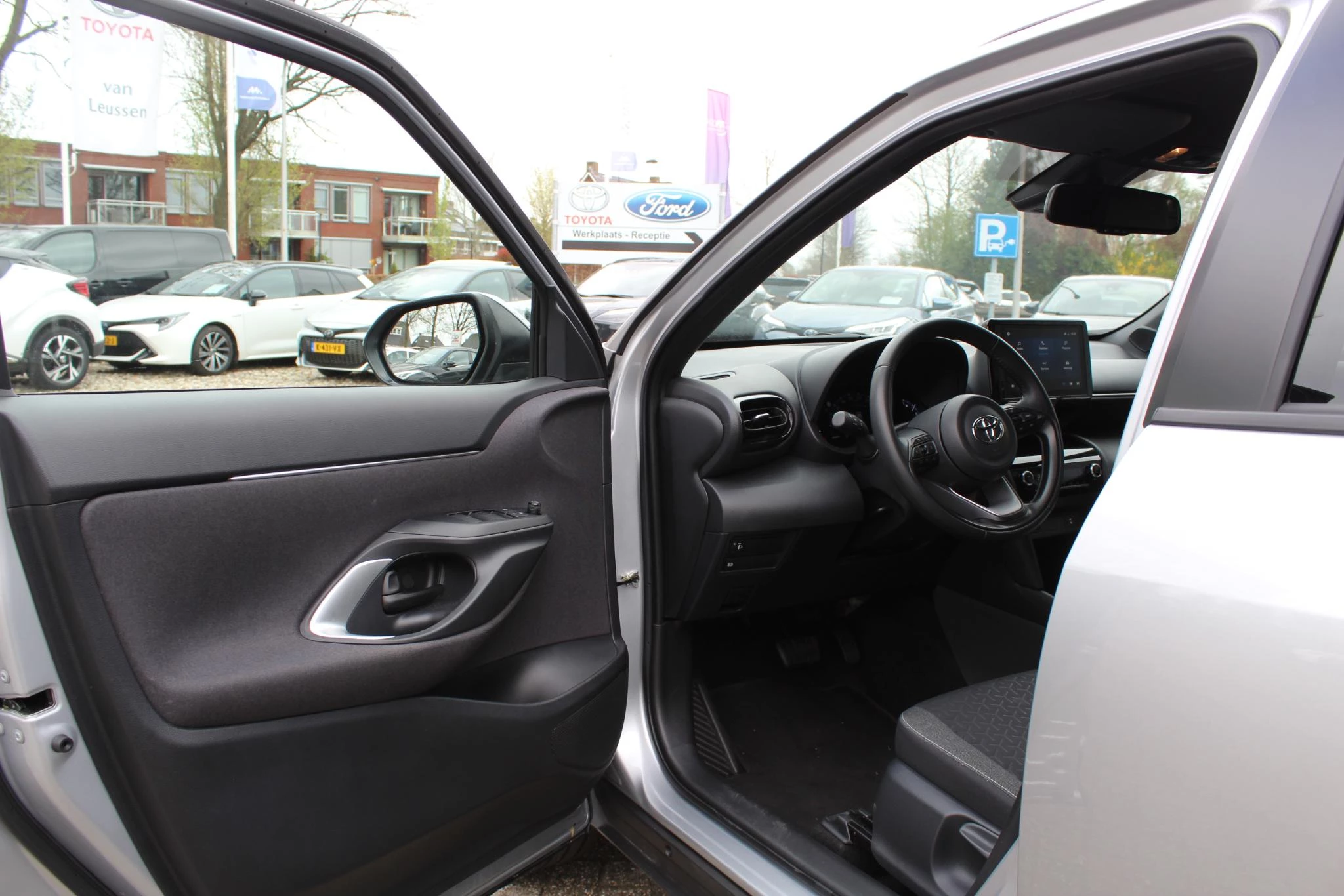Hoofdafbeelding Toyota Yaris Cross