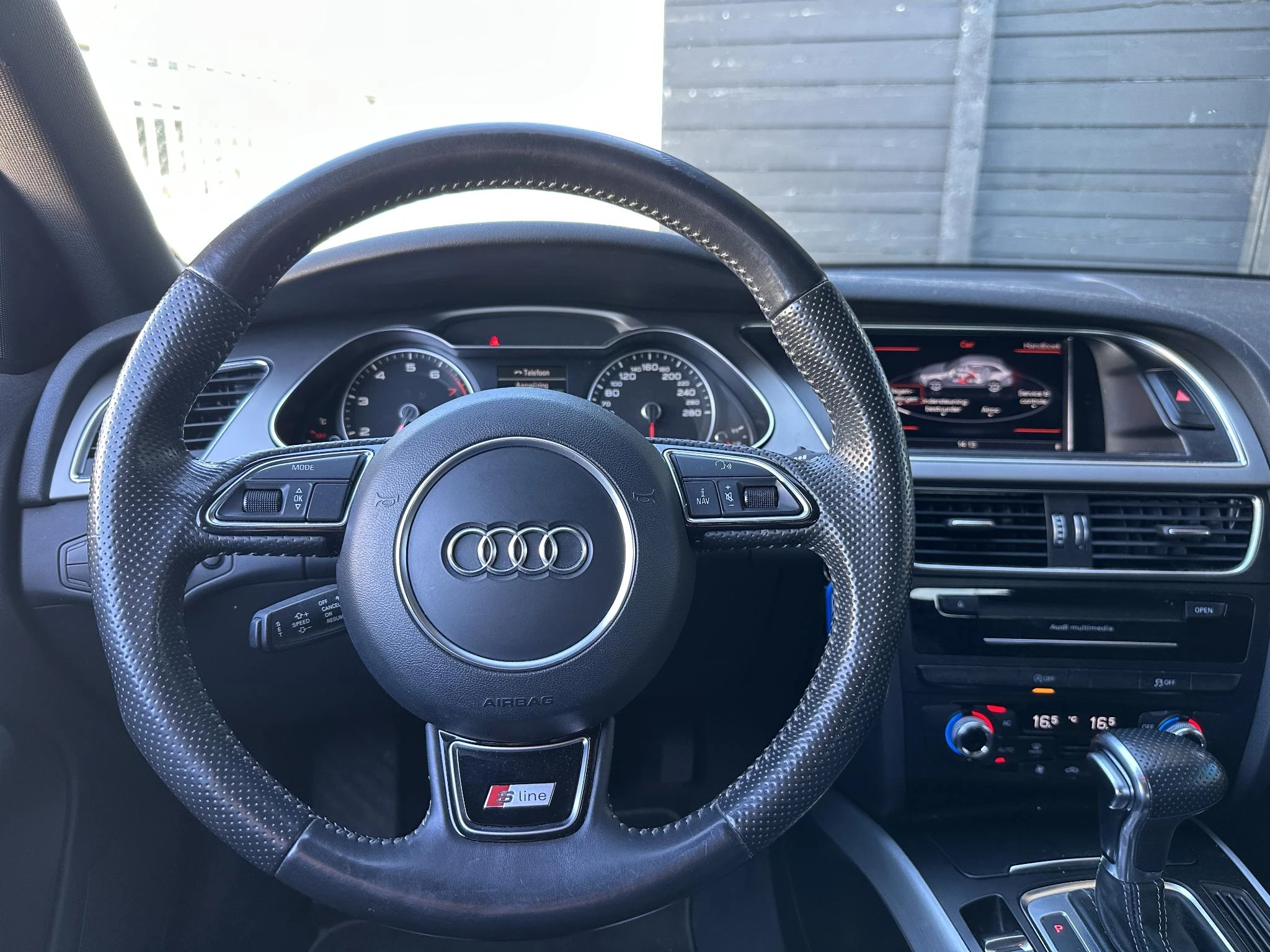 Hoofdafbeelding Audi A4