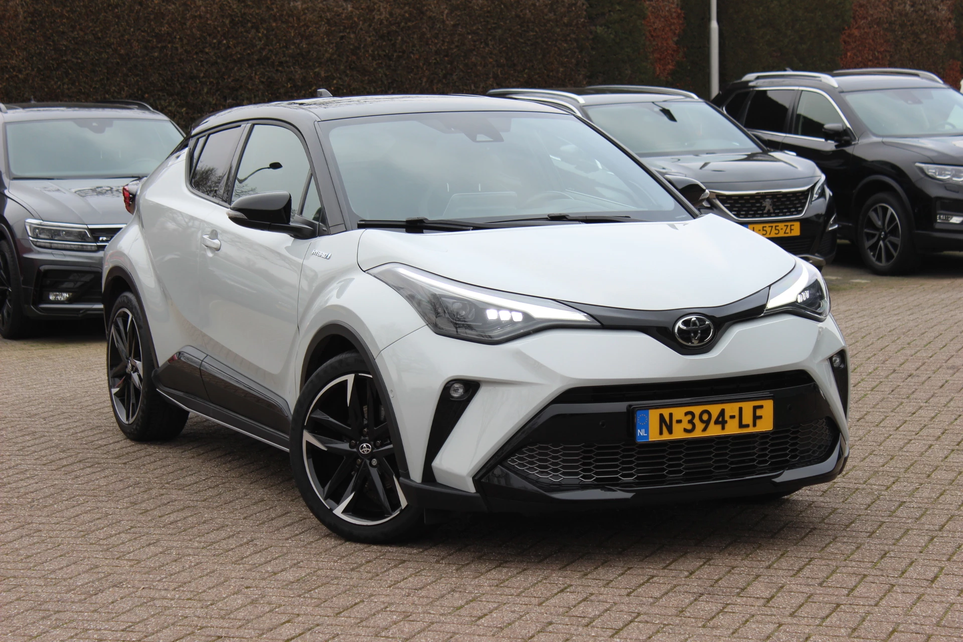 Hoofdafbeelding Toyota C-HR