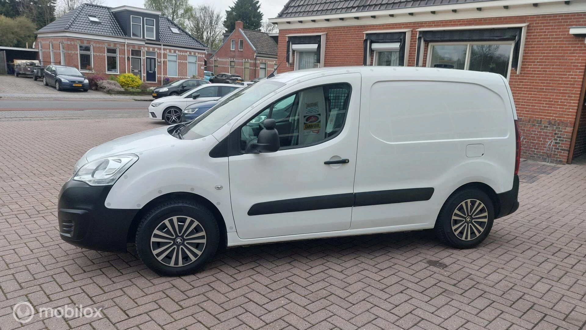 Hoofdafbeelding Peugeot Partner