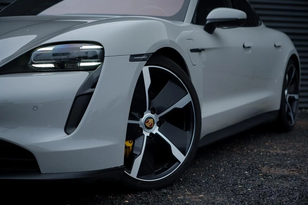 Hoofdafbeelding Porsche Taycan