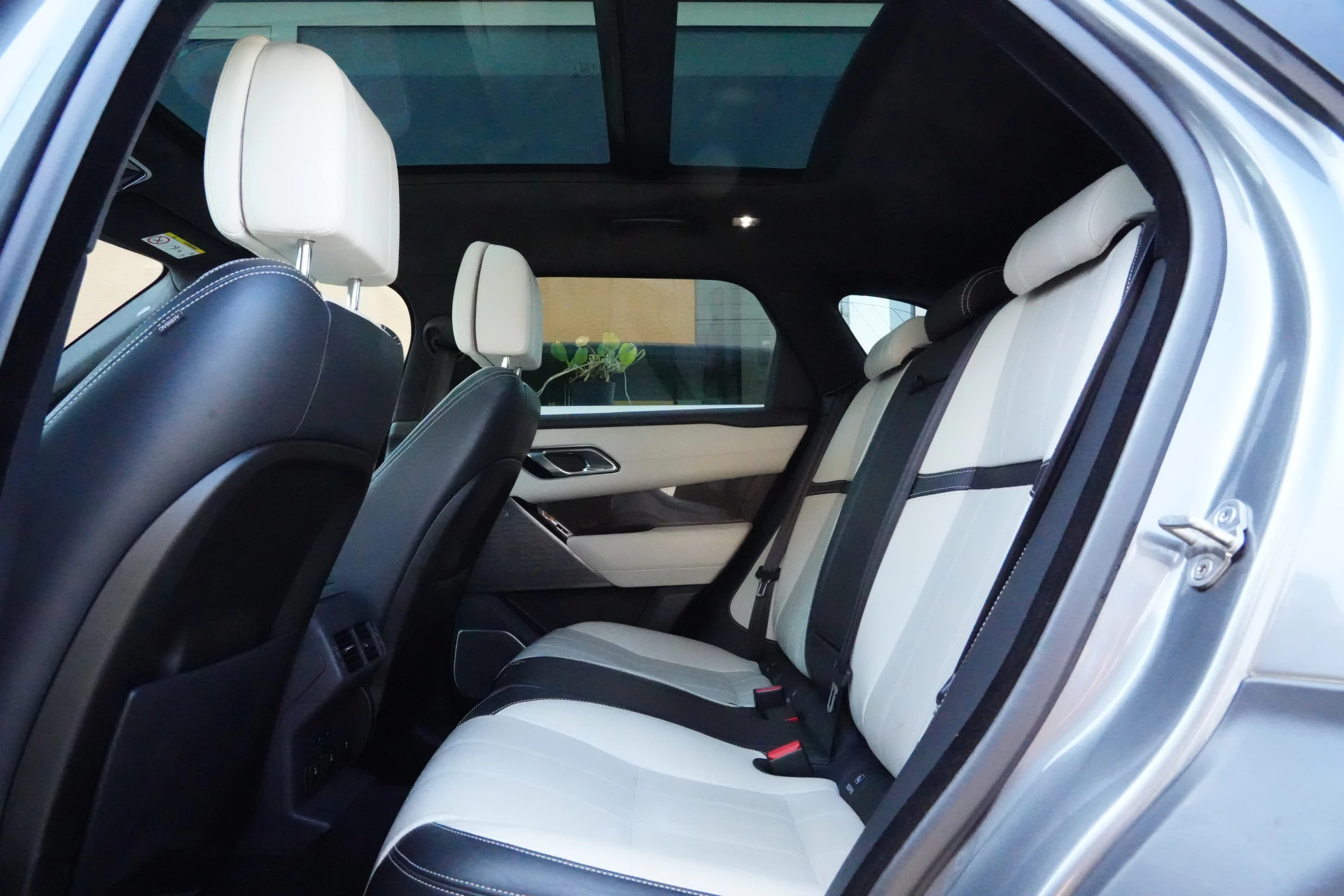 Hoofdafbeelding Land Rover Range Rover Velar