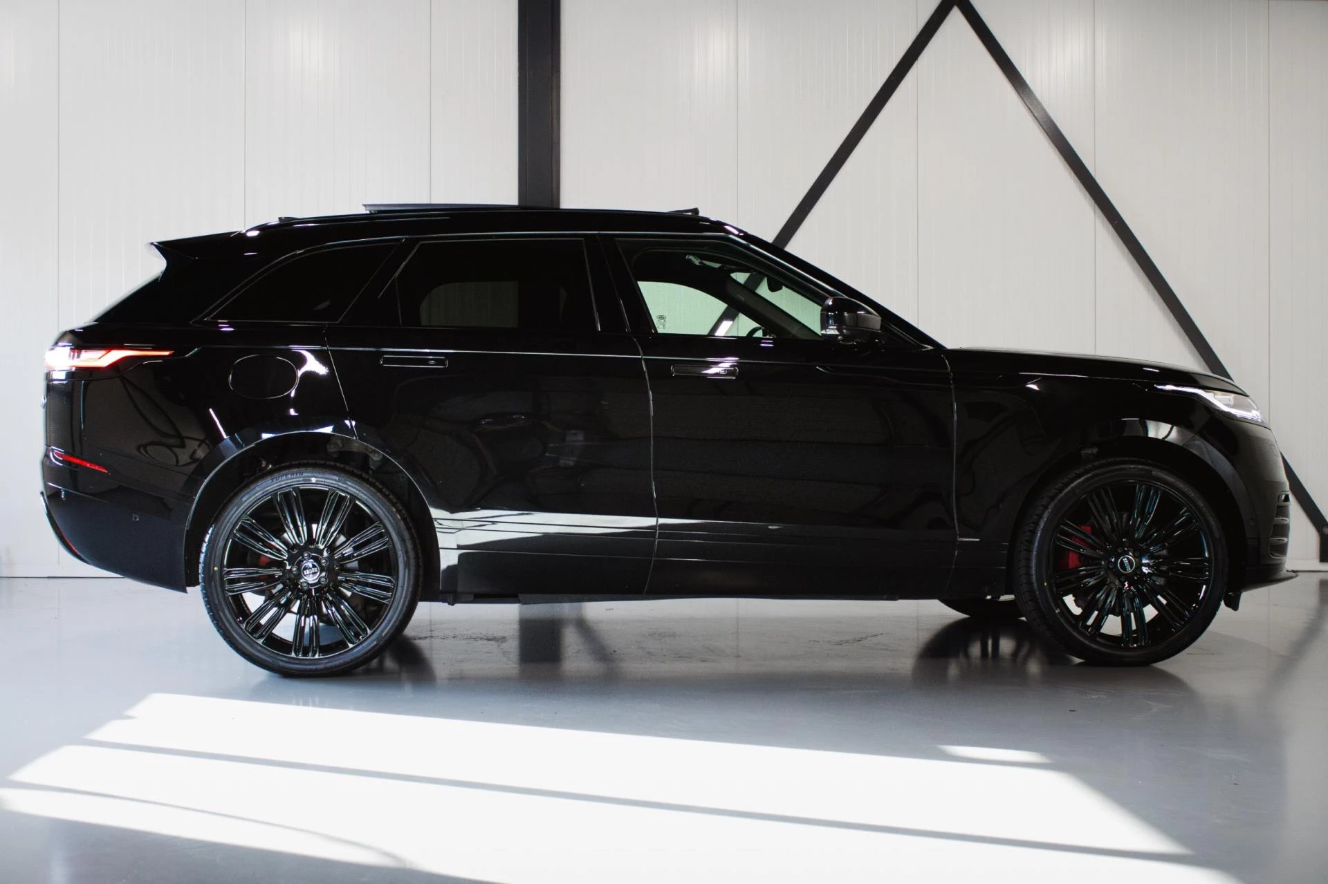 Hoofdafbeelding Land Rover Range Rover Velar