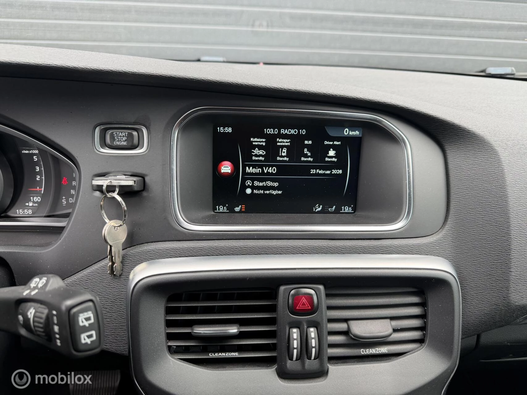 Hoofdafbeelding Volvo V40