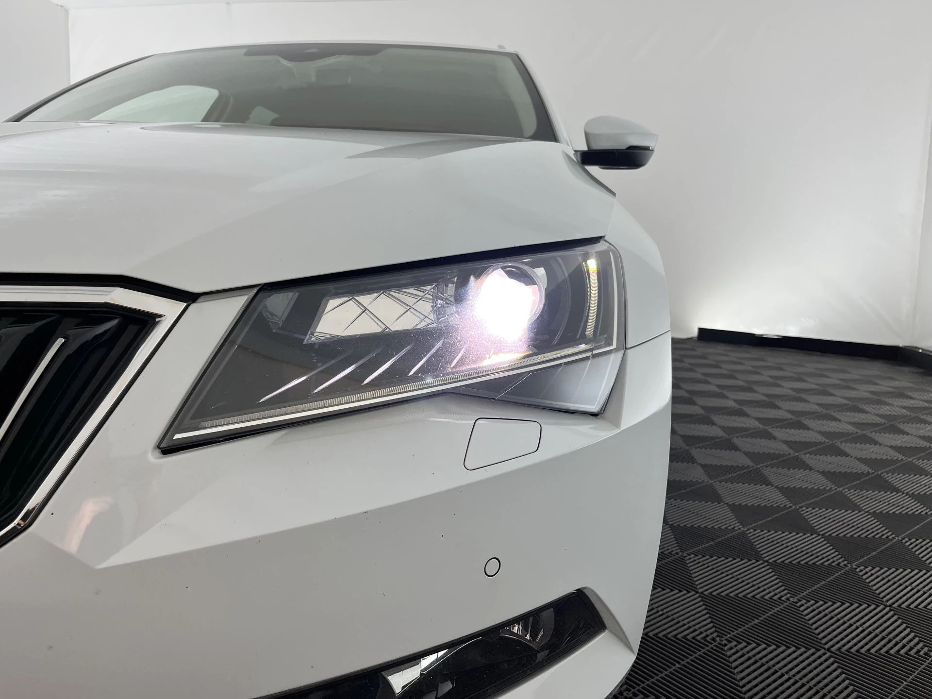 Hoofdafbeelding Škoda Superb