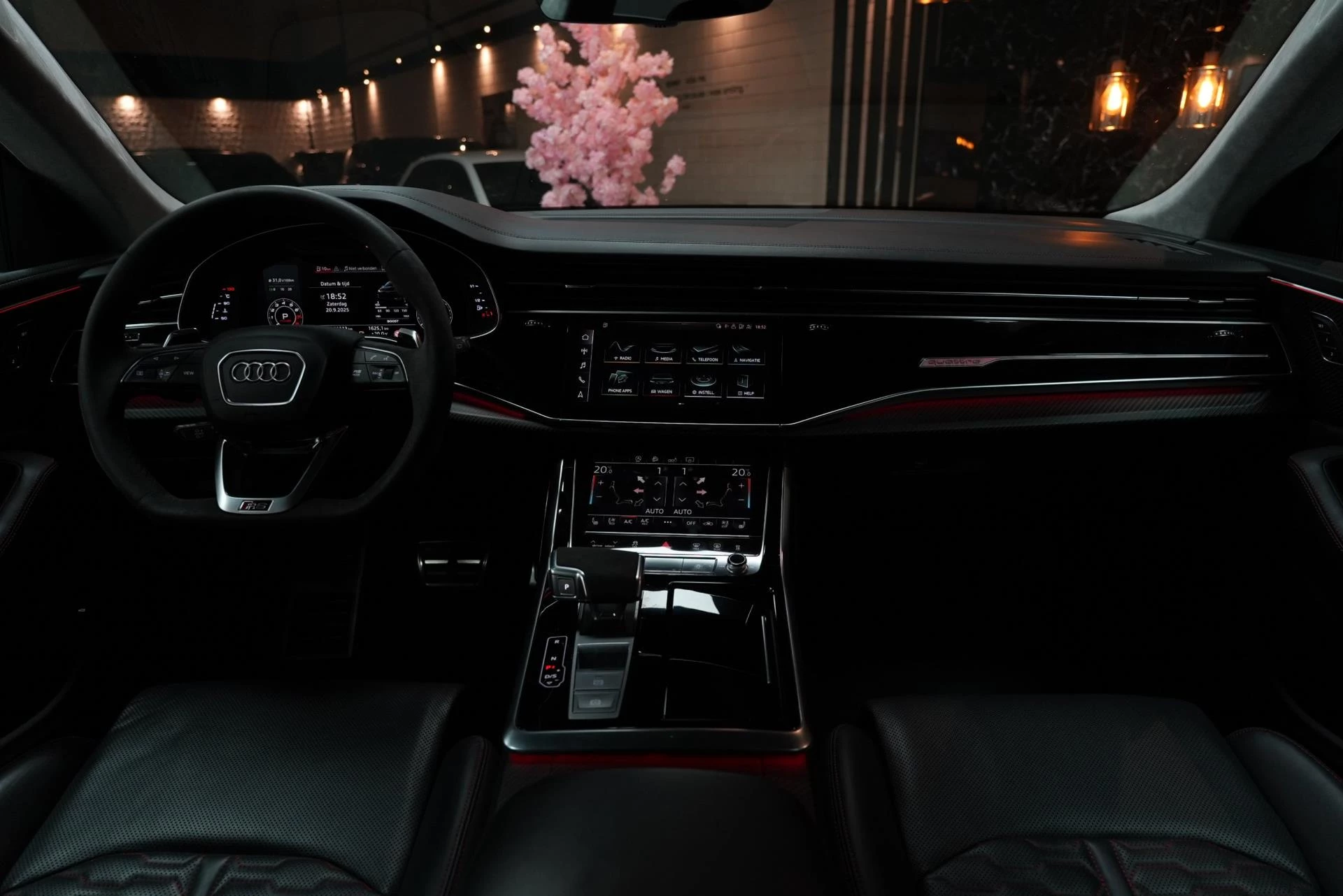 Hoofdafbeelding Audi Q8