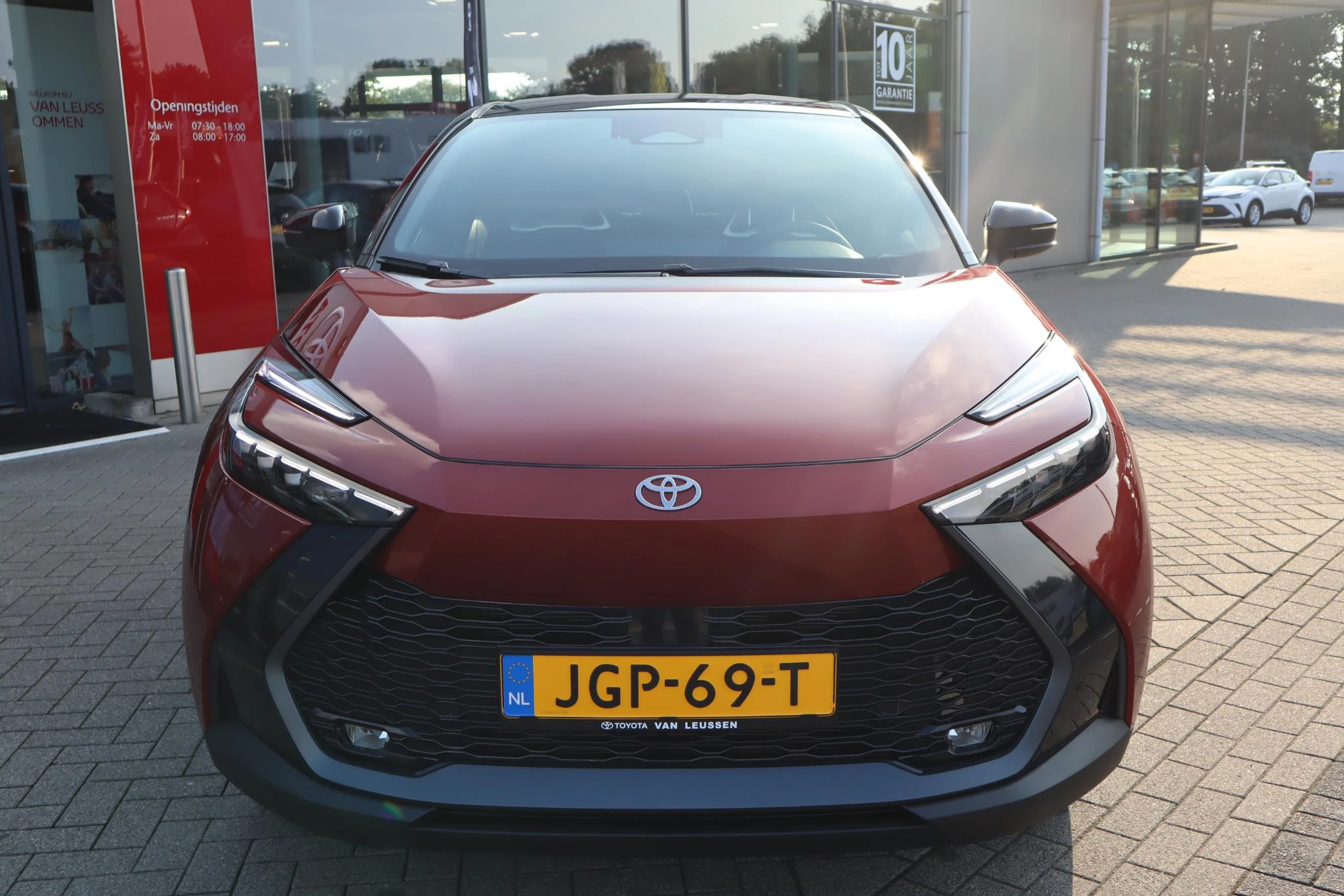 Hoofdafbeelding Toyota C-HR