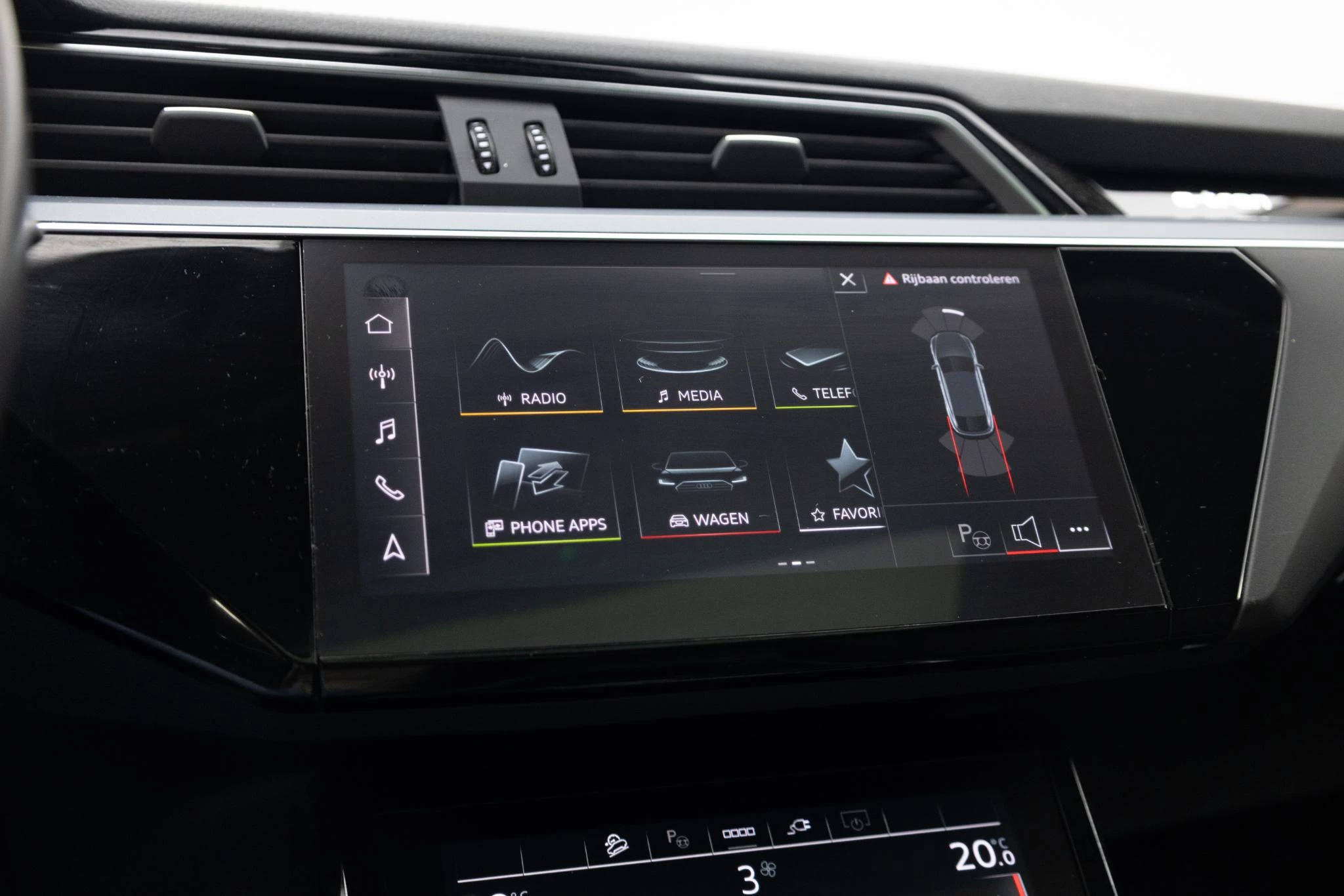 Hoofdafbeelding Audi e-tron