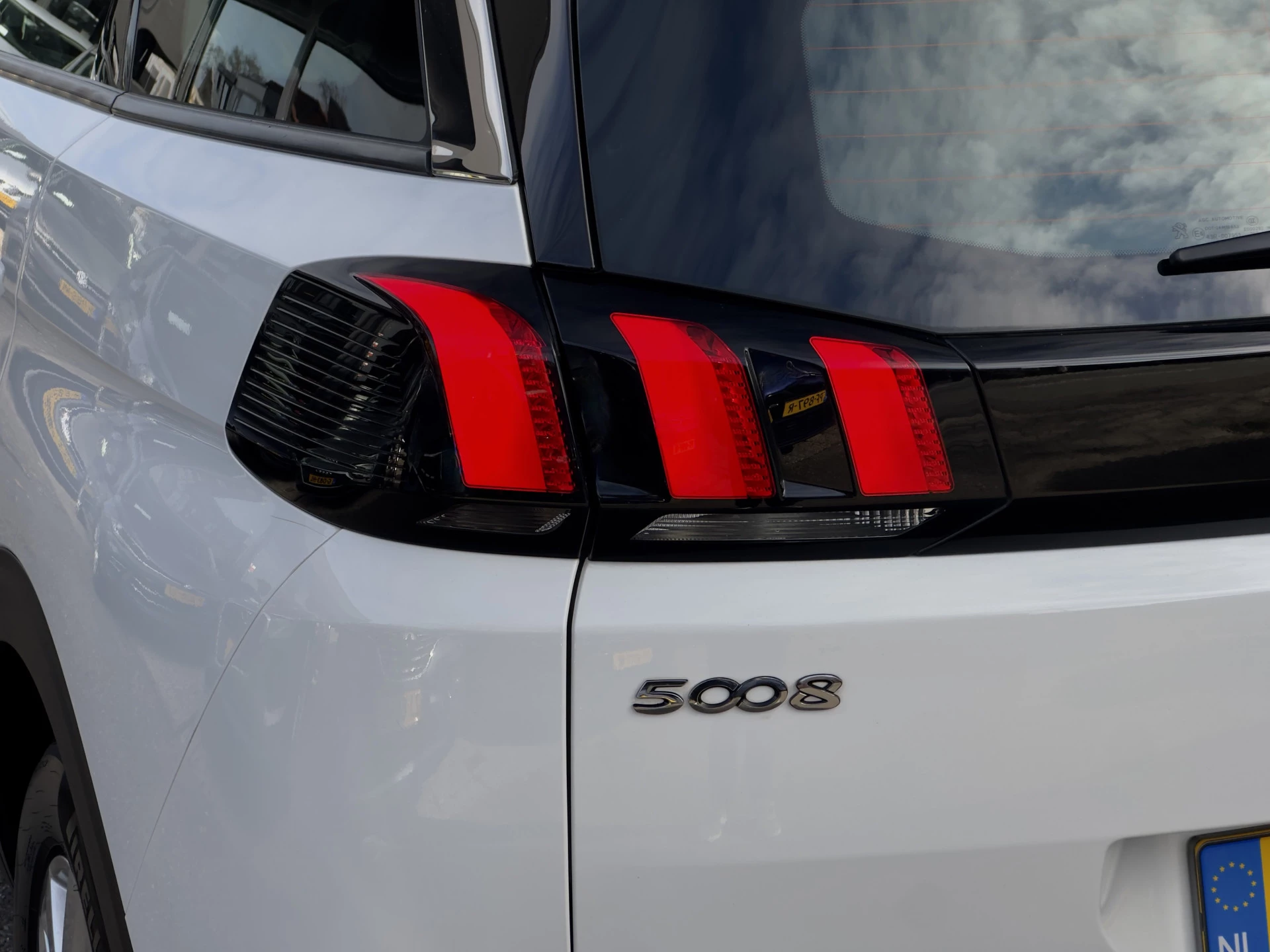 Hoofdafbeelding Peugeot 5008