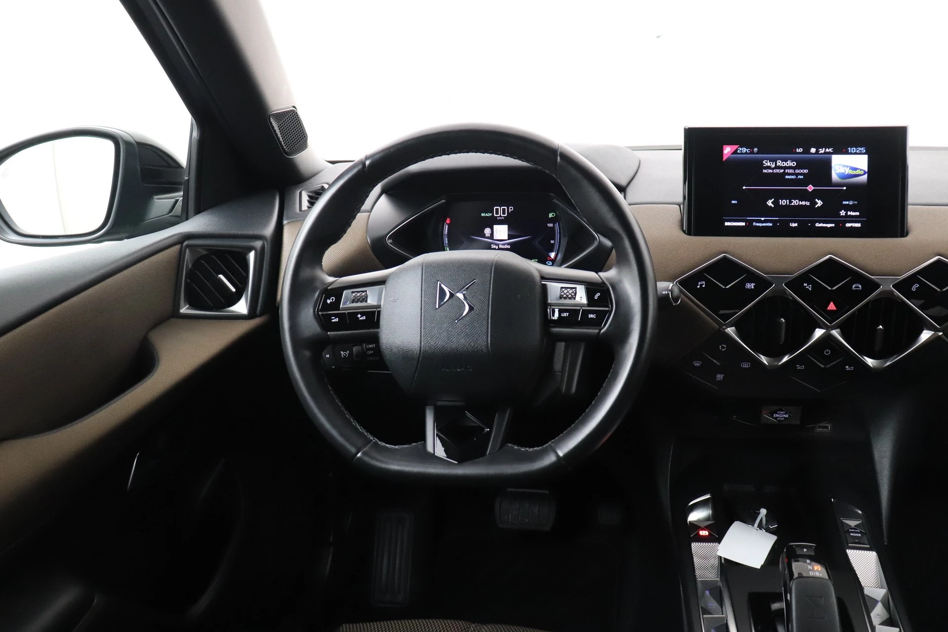 Hoofdafbeelding DS DS 3