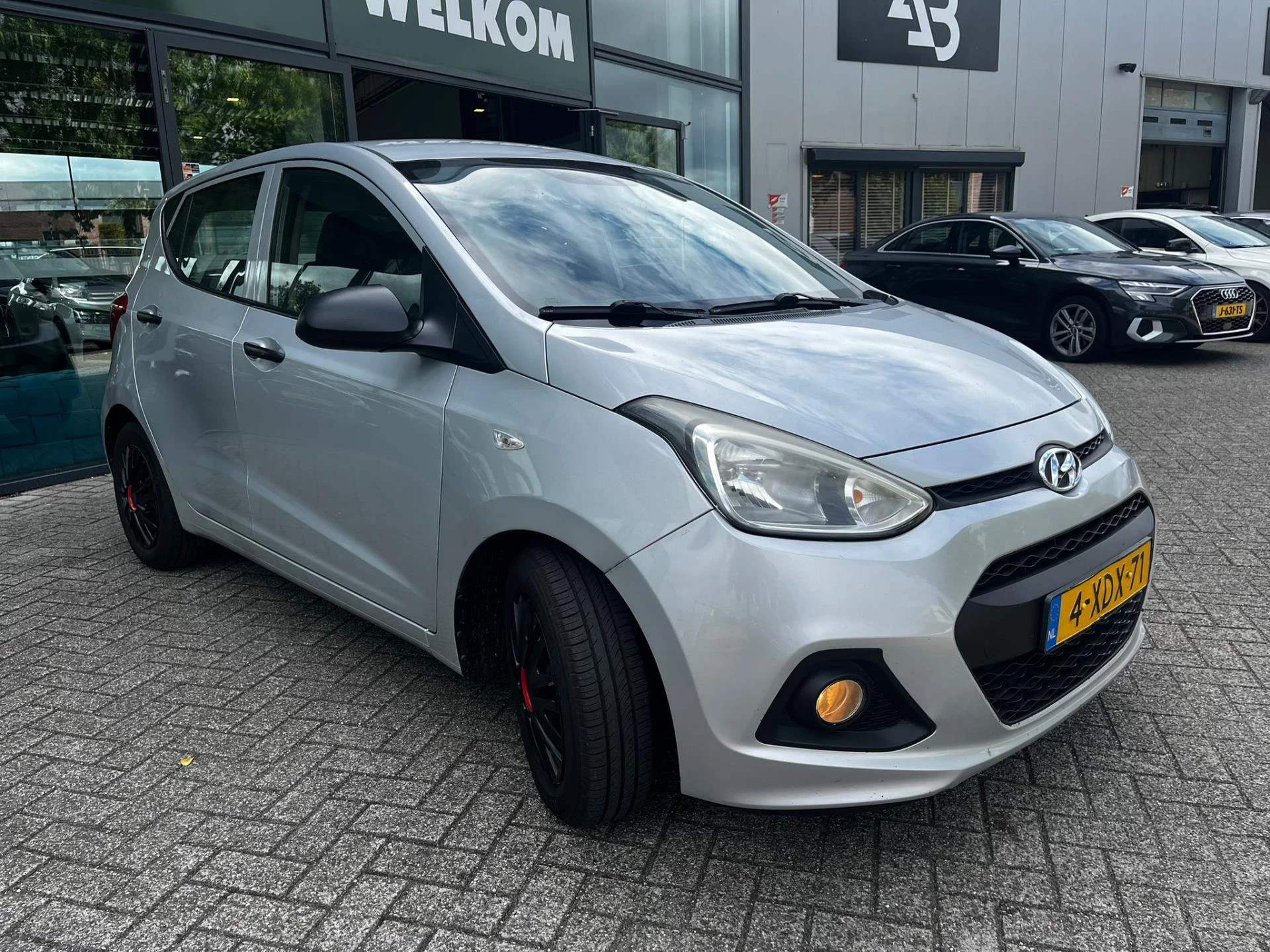 Hoofdafbeelding Hyundai i10