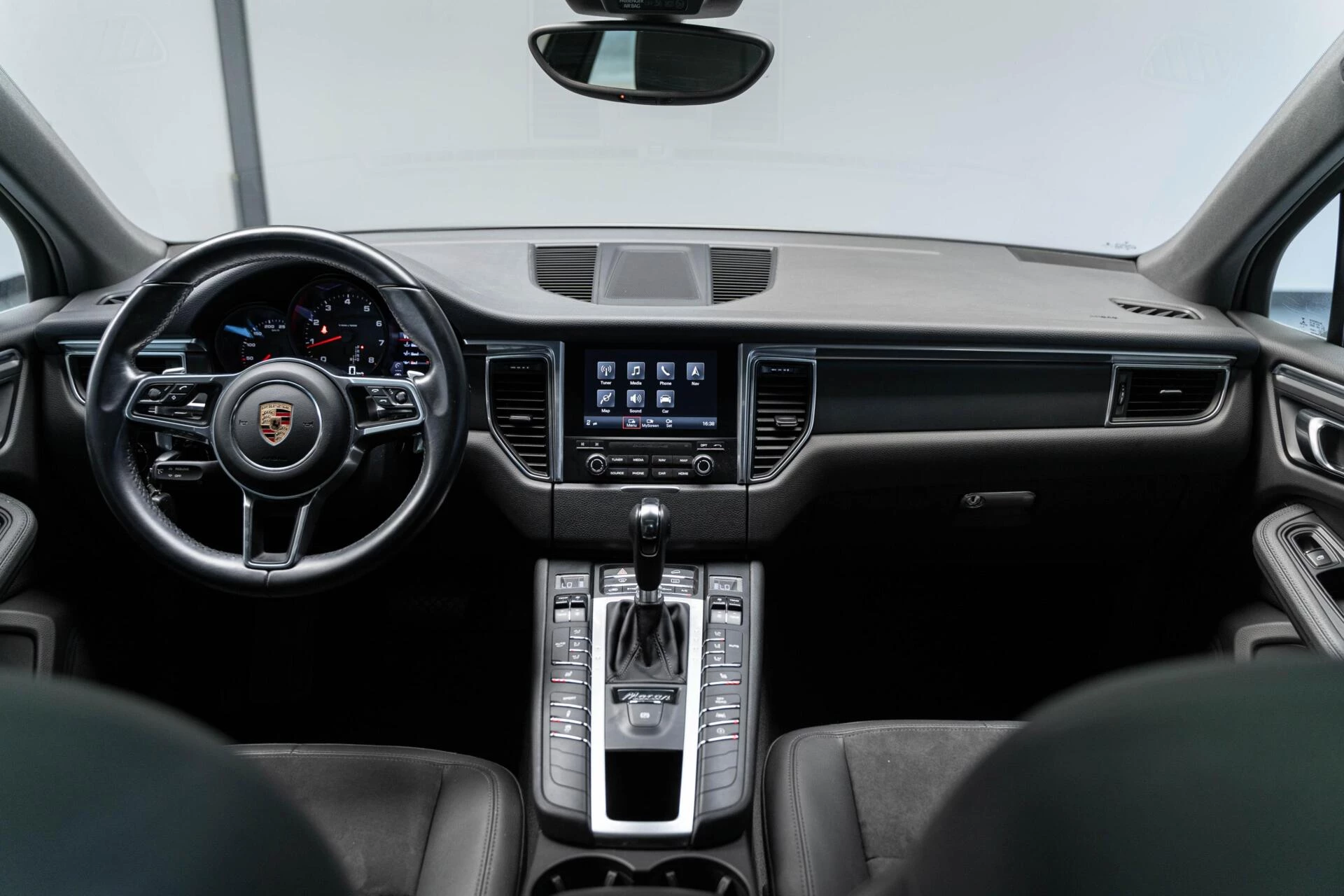 Hoofdafbeelding Porsche Macan