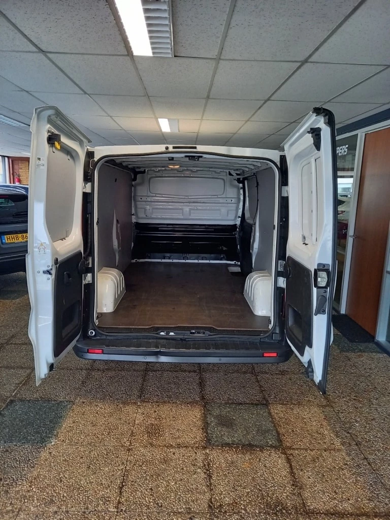Hoofdafbeelding Nissan NV300