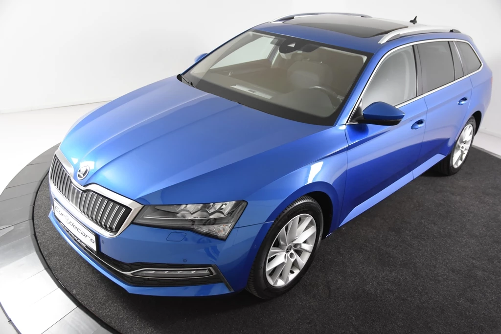 Hoofdafbeelding Škoda Superb