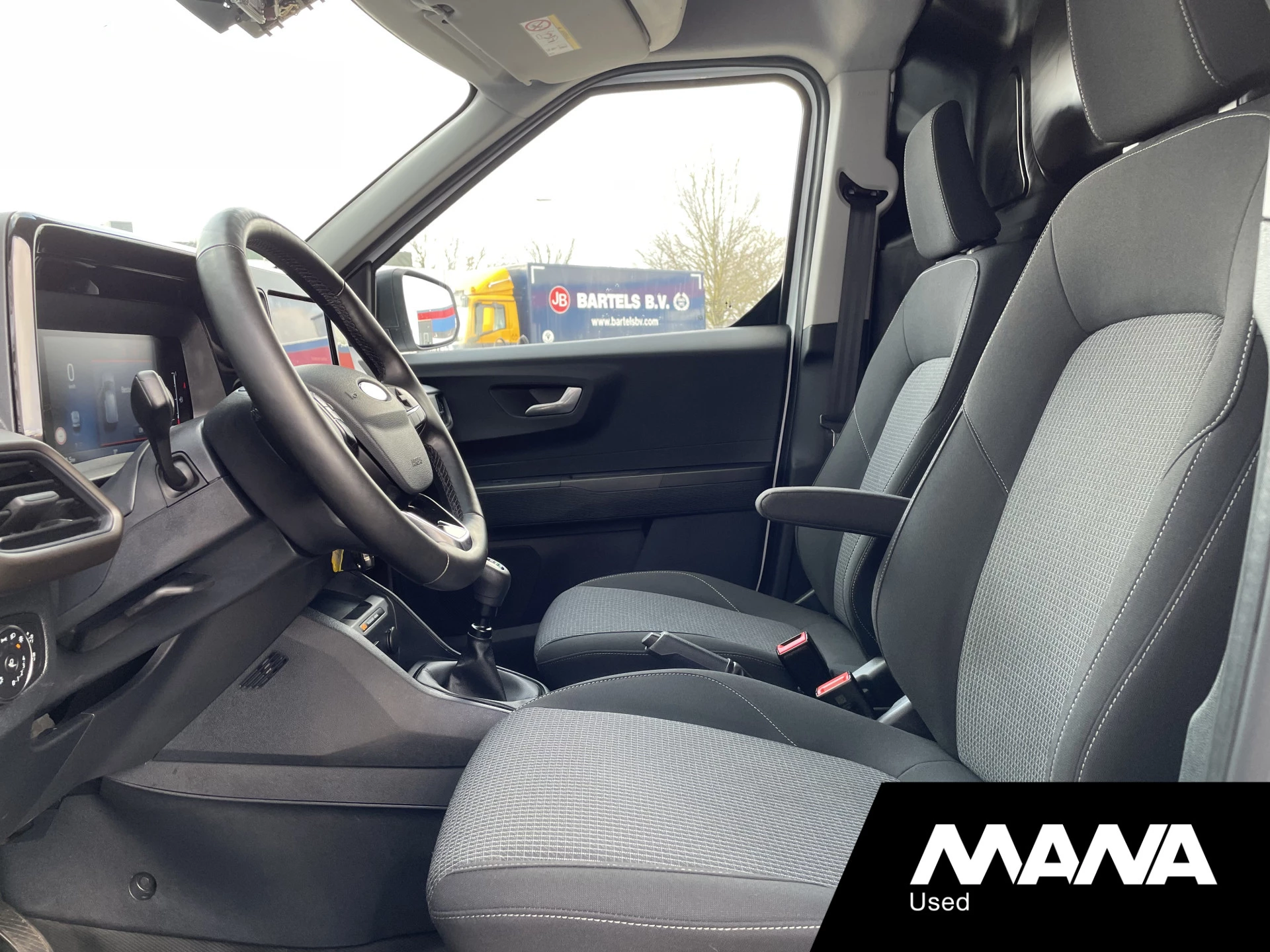 Hoofdafbeelding Ford Transit Courier