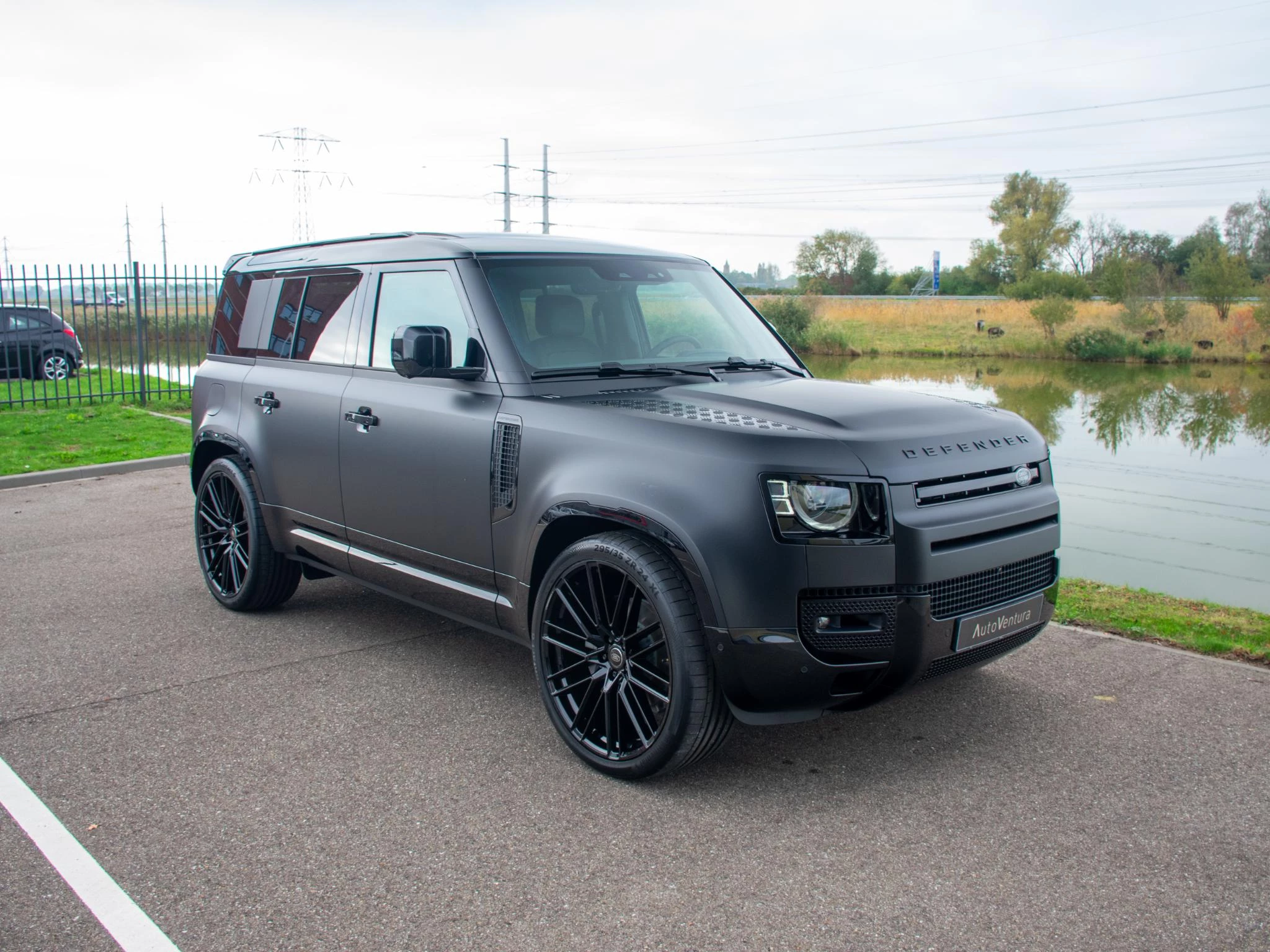 Hoofdafbeelding Land Rover Defender