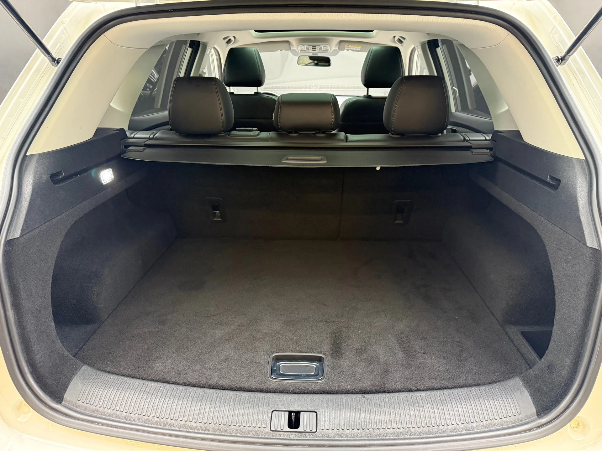 Hoofdafbeelding MG HS