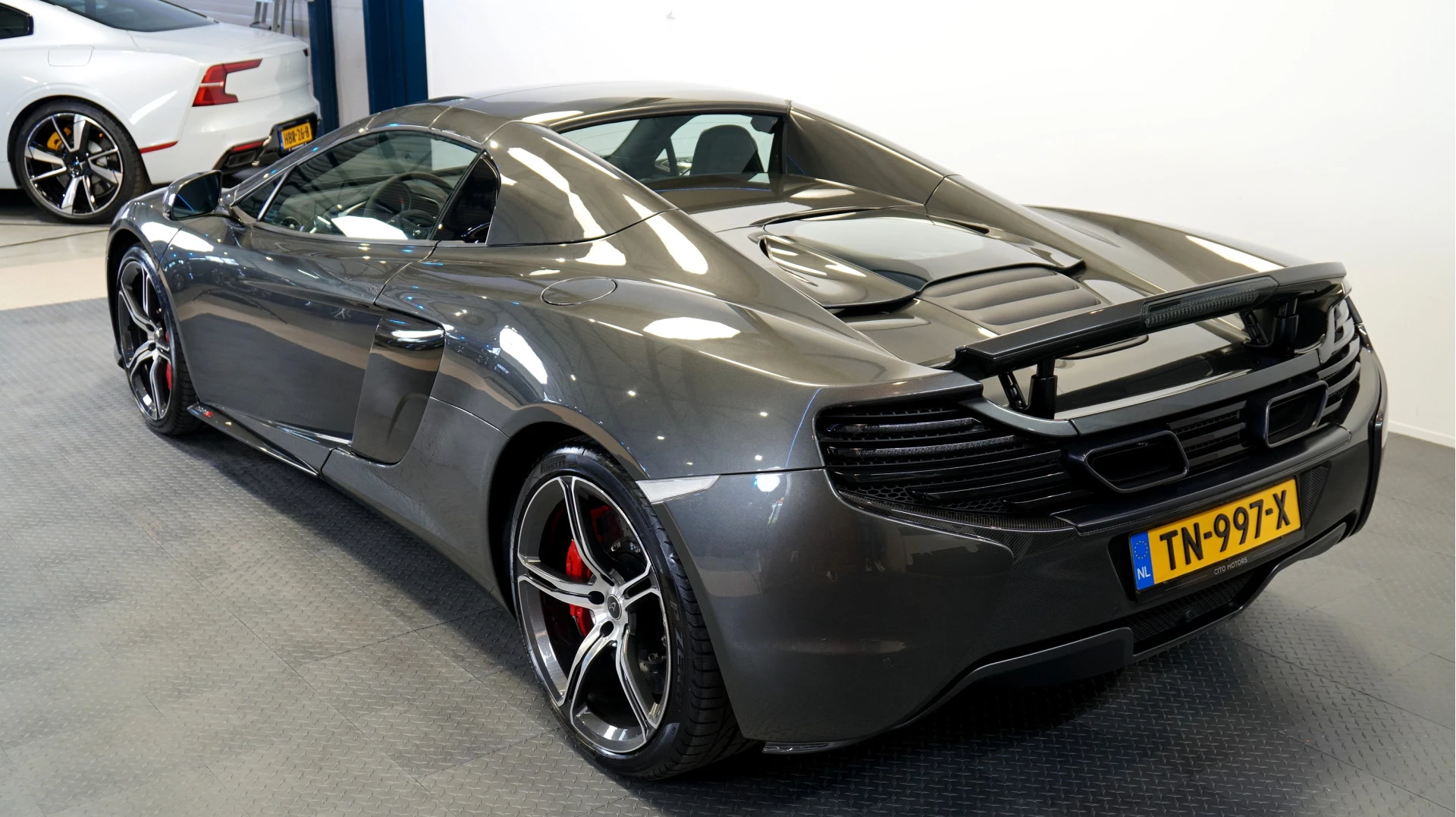 Hoofdafbeelding McLaren 650S