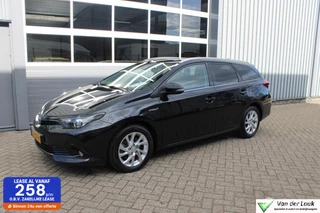 Toyota Auris Touring Sports 1.8 Hybrid Dynamic | NL Auto Boekjes | Keyless Entry | Navigatie |