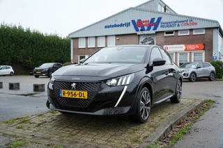 Hoofdafbeelding Peugeot 208 Peugeot 208 GT 1.2-100pk 5-DEURS -incl .rijklaar kosten & 12 maanden garantie