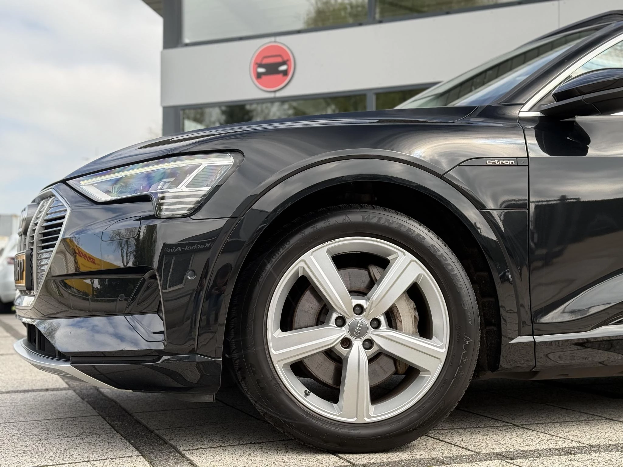 Hoofdafbeelding Audi e-tron