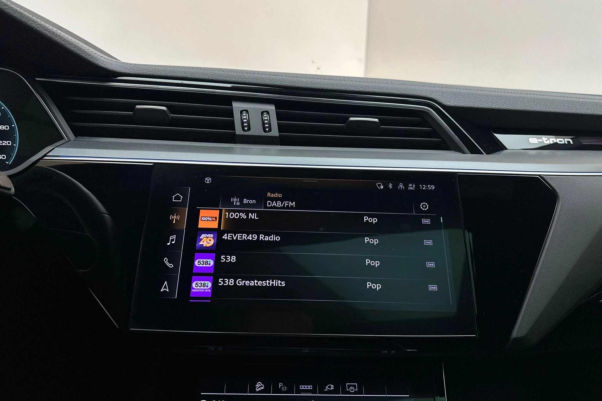 Hoofdafbeelding Audi Q8 e-tron