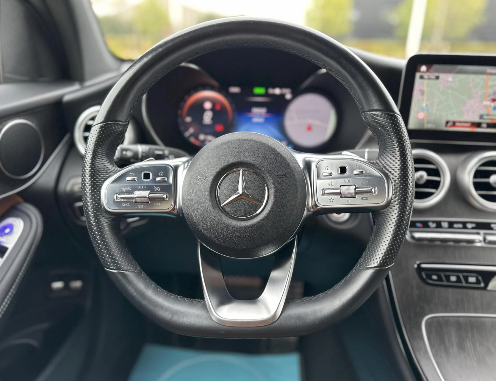 Hoofdafbeelding Mercedes-Benz GLC