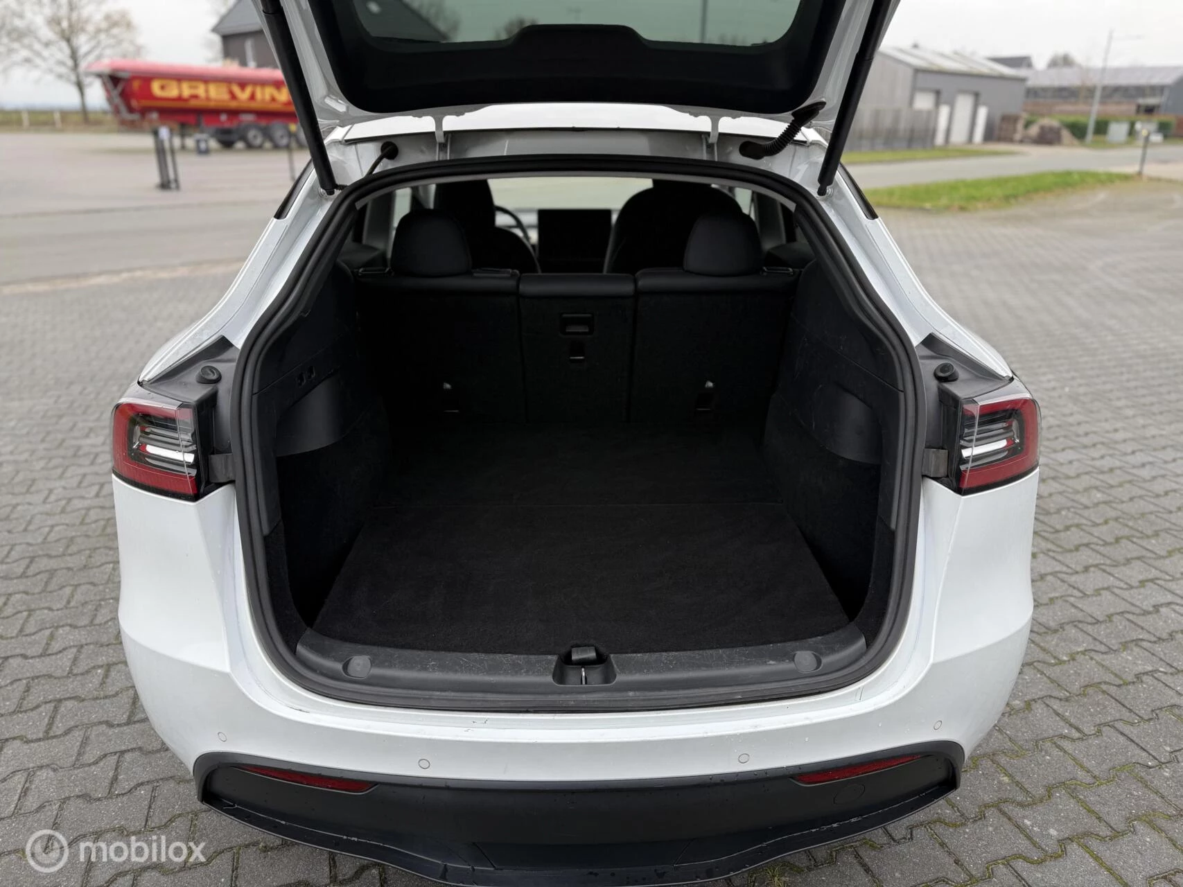 Hoofdafbeelding Tesla Model Y