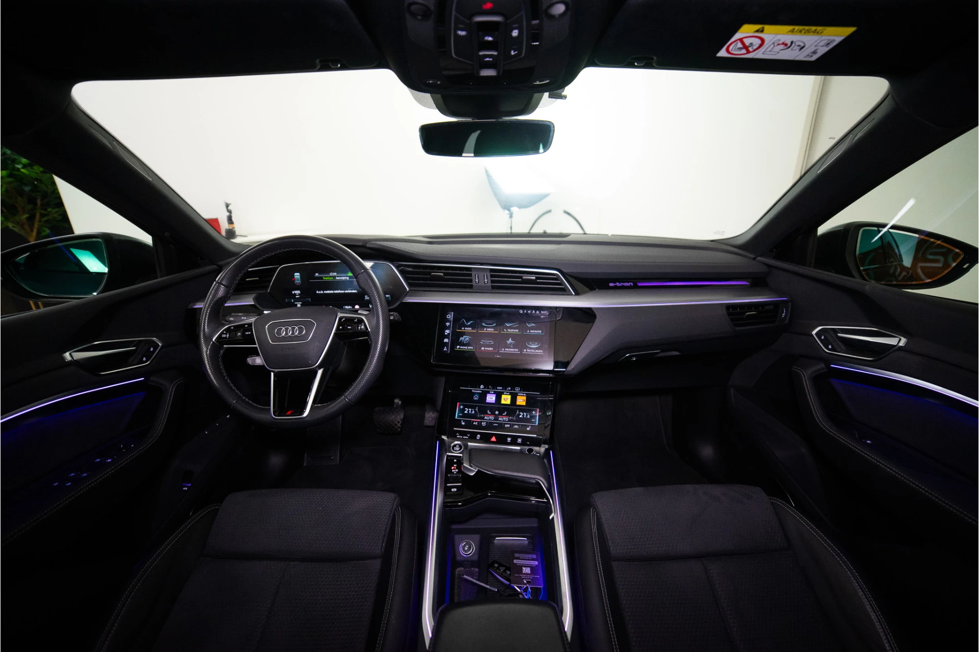 Hoofdafbeelding Audi e-tron