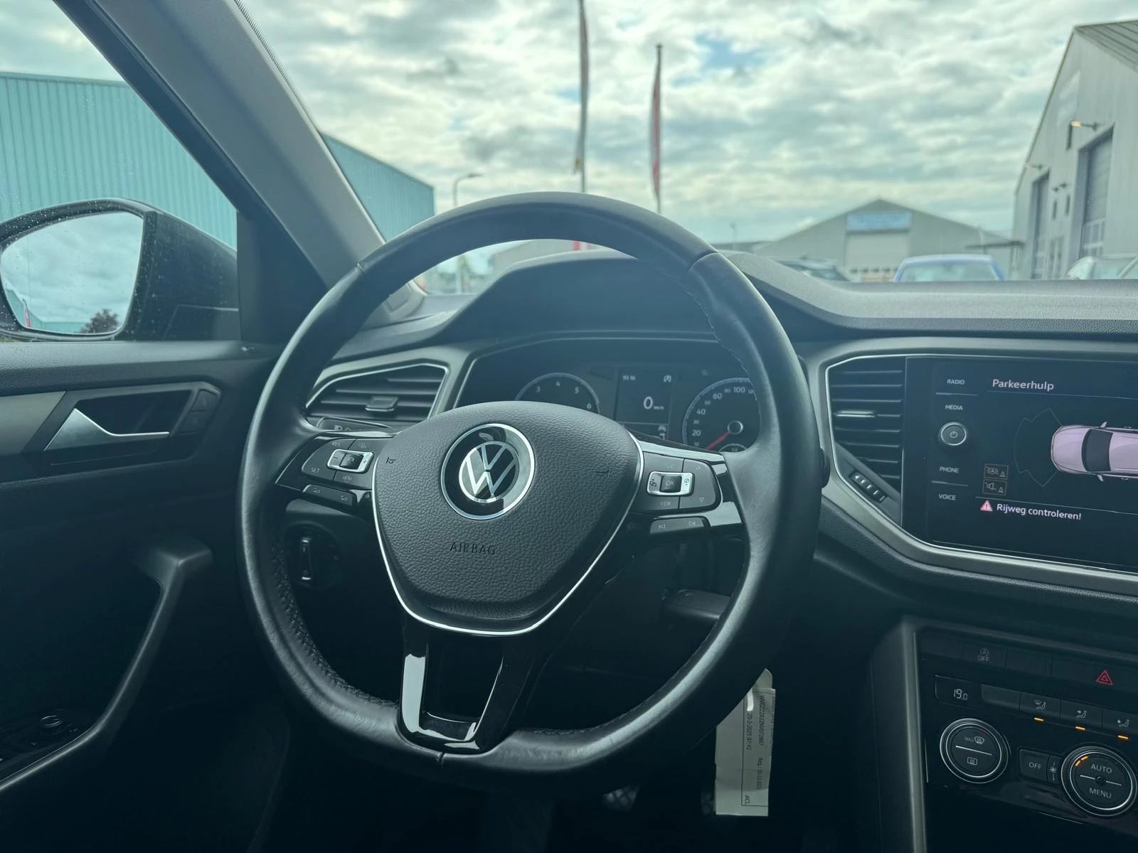 Hoofdafbeelding Volkswagen T-Roc