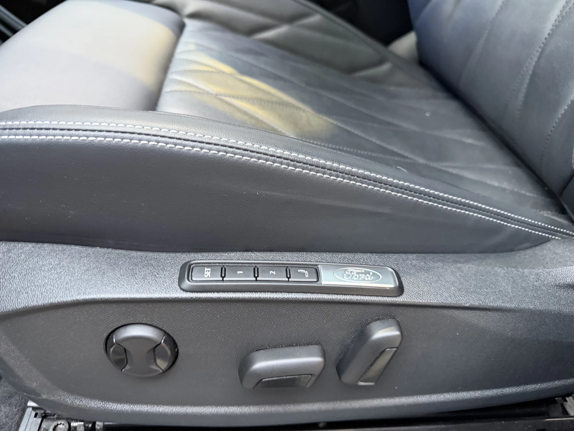 Hoofdafbeelding Ford Explorer