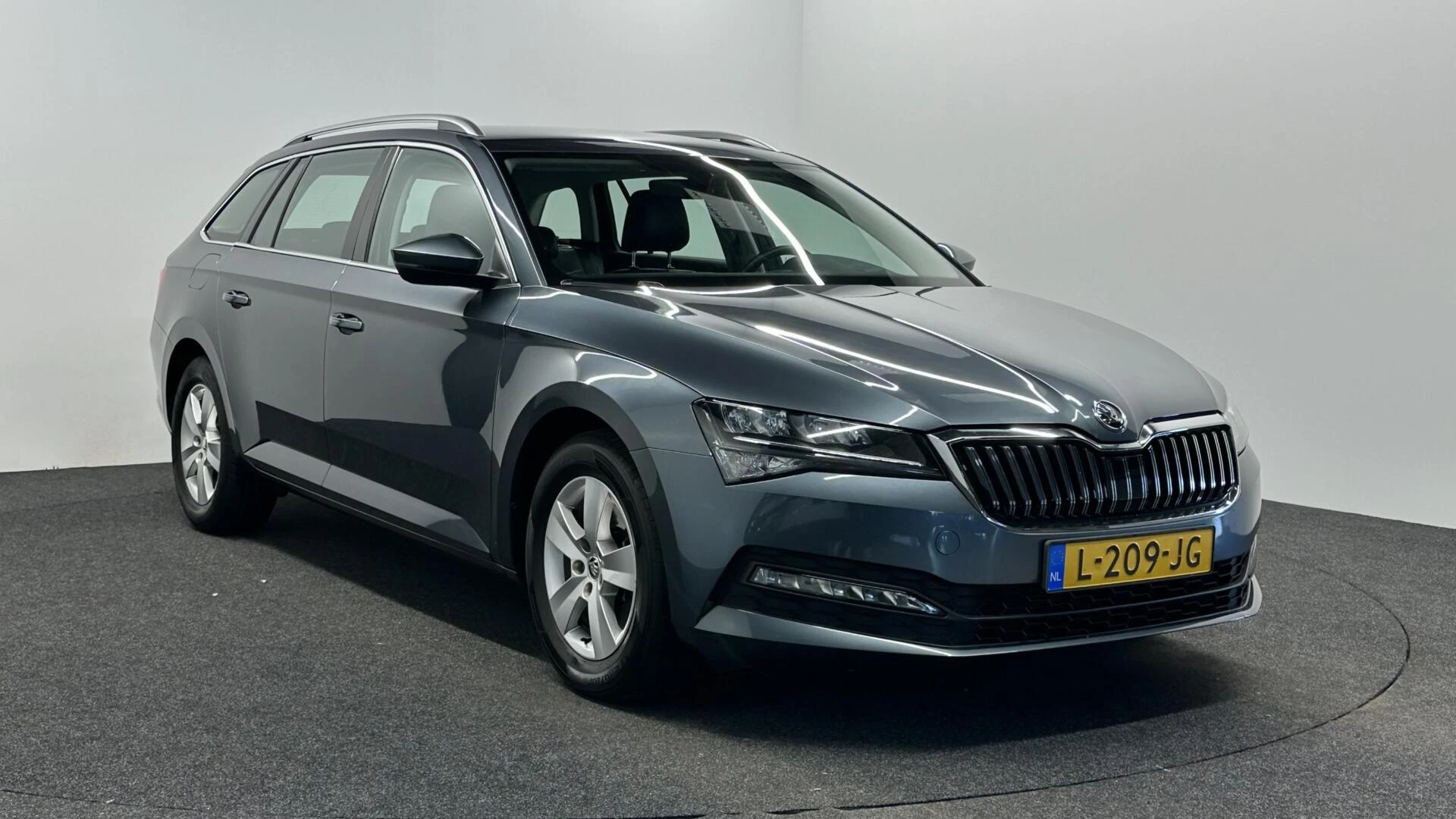 Hoofdafbeelding Škoda Superb