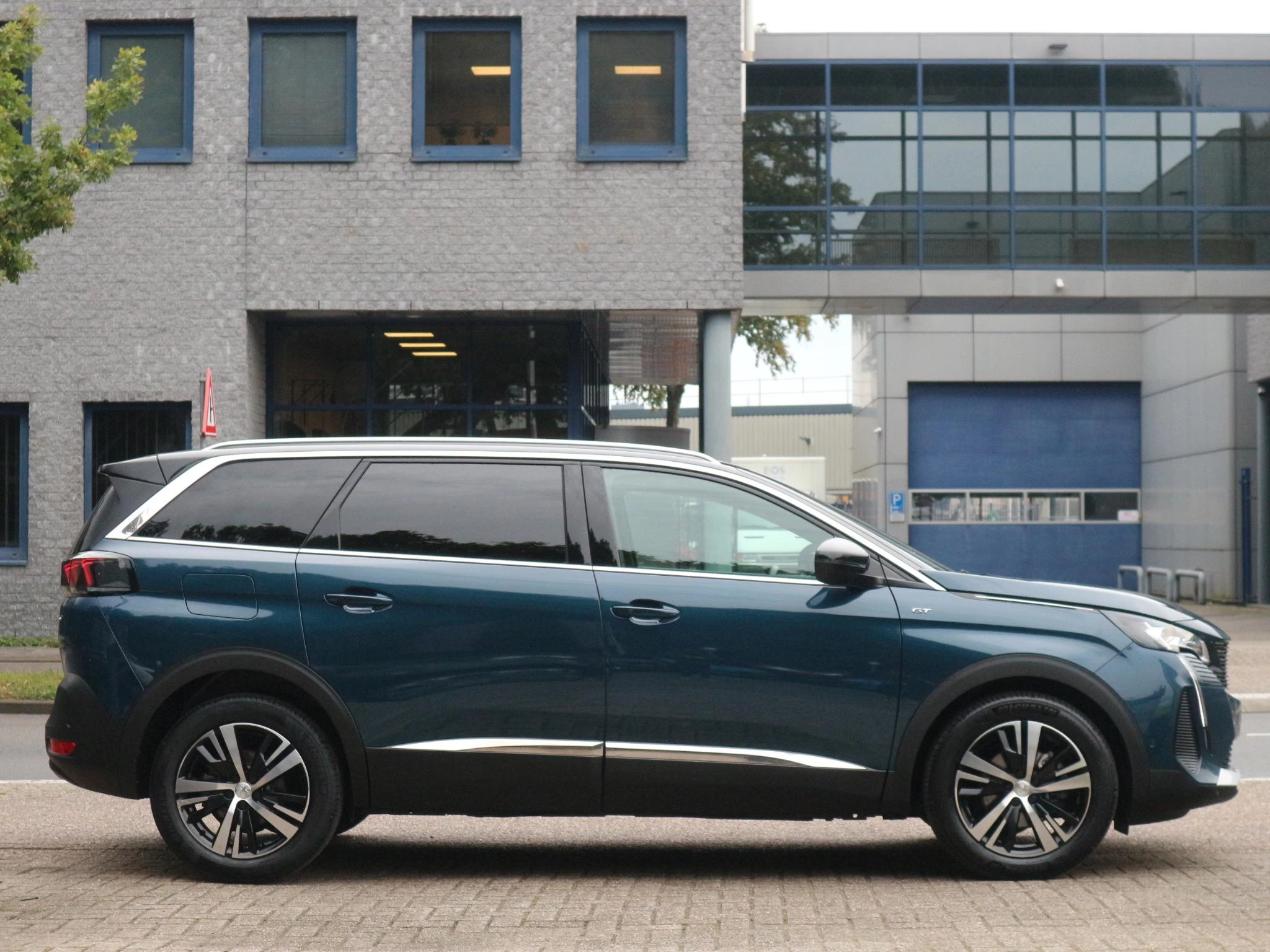 Hoofdafbeelding Peugeot 5008