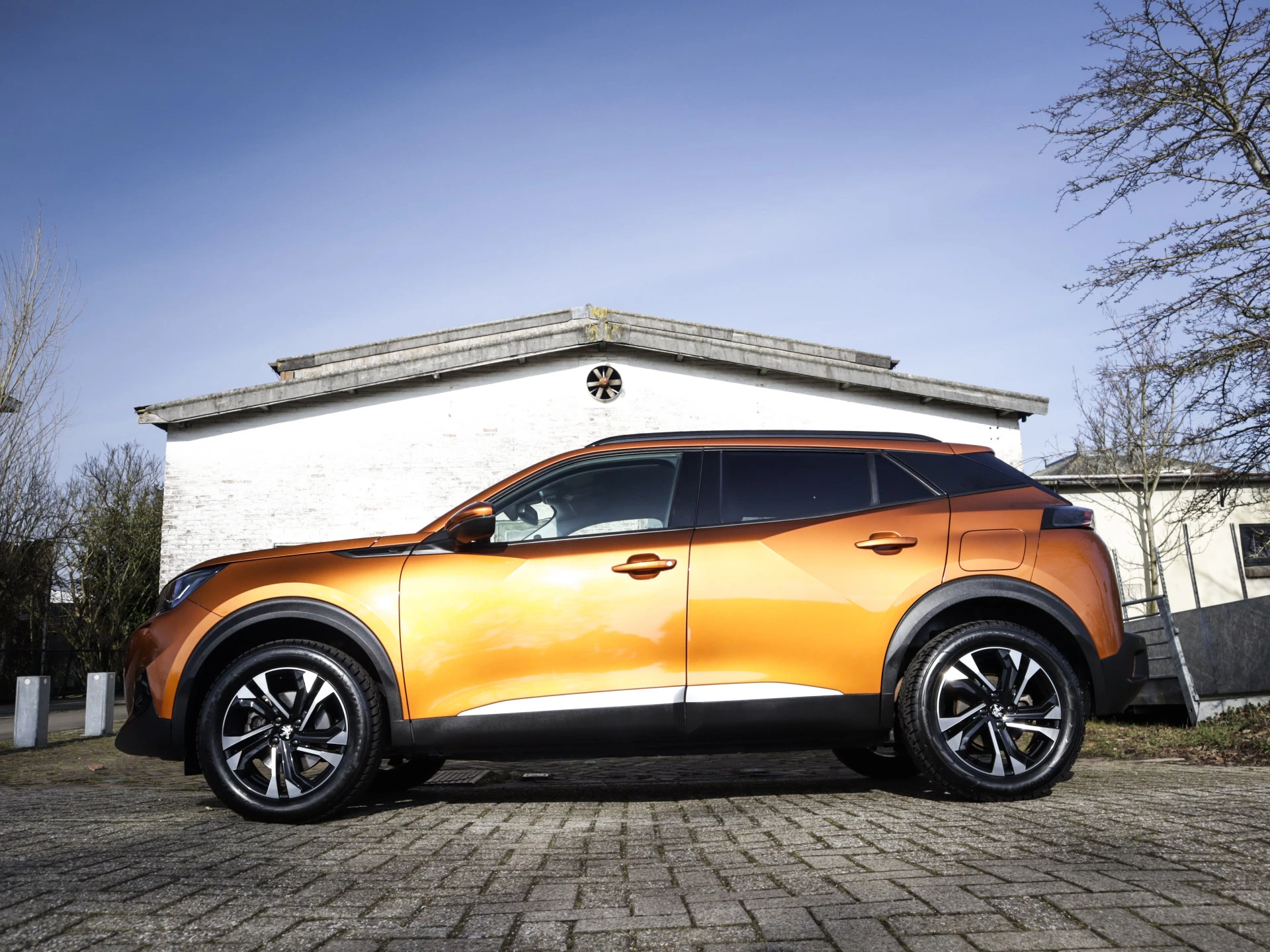 Hoofdafbeelding Peugeot e-2008