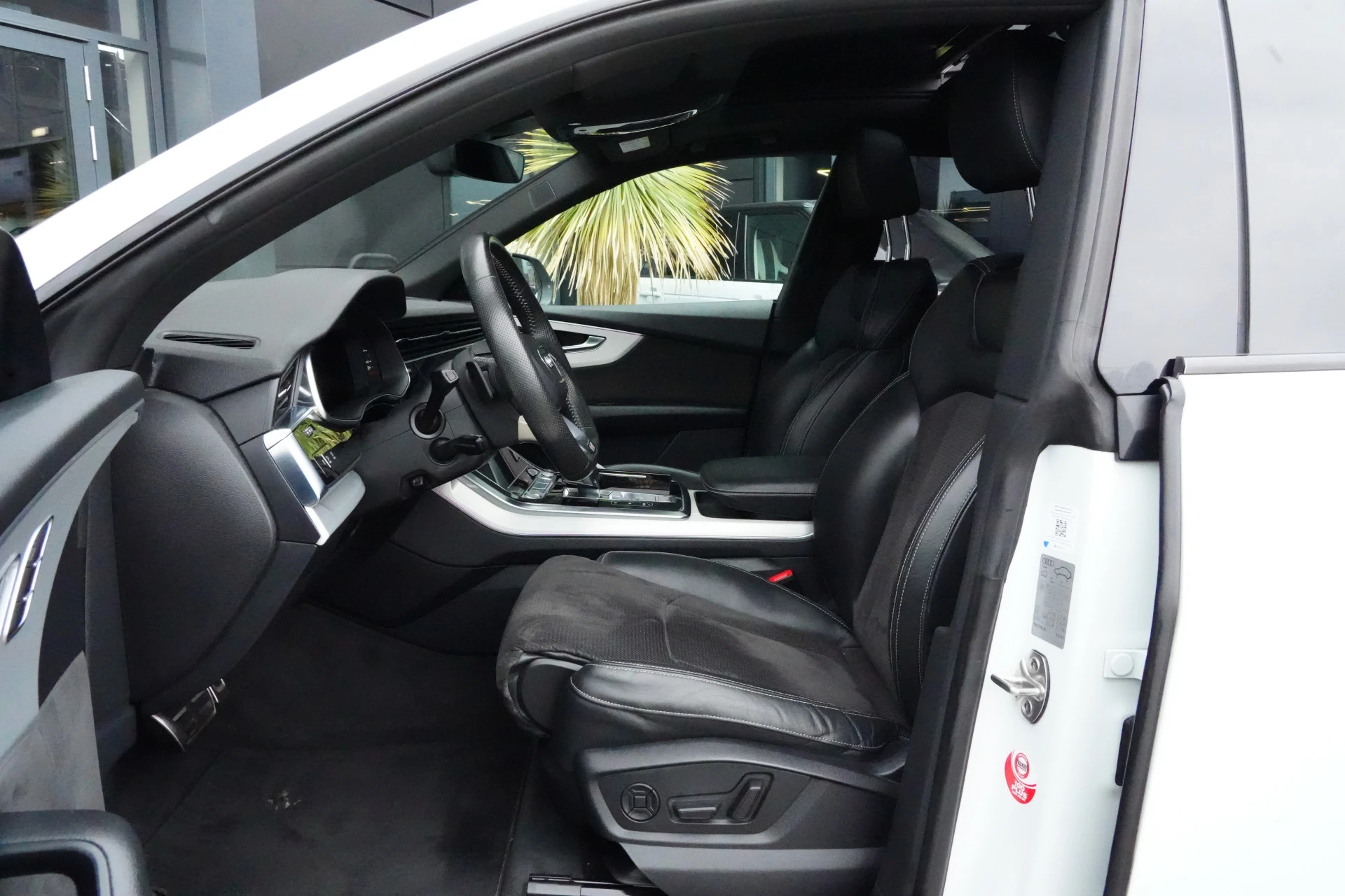 Hoofdafbeelding Audi Q8