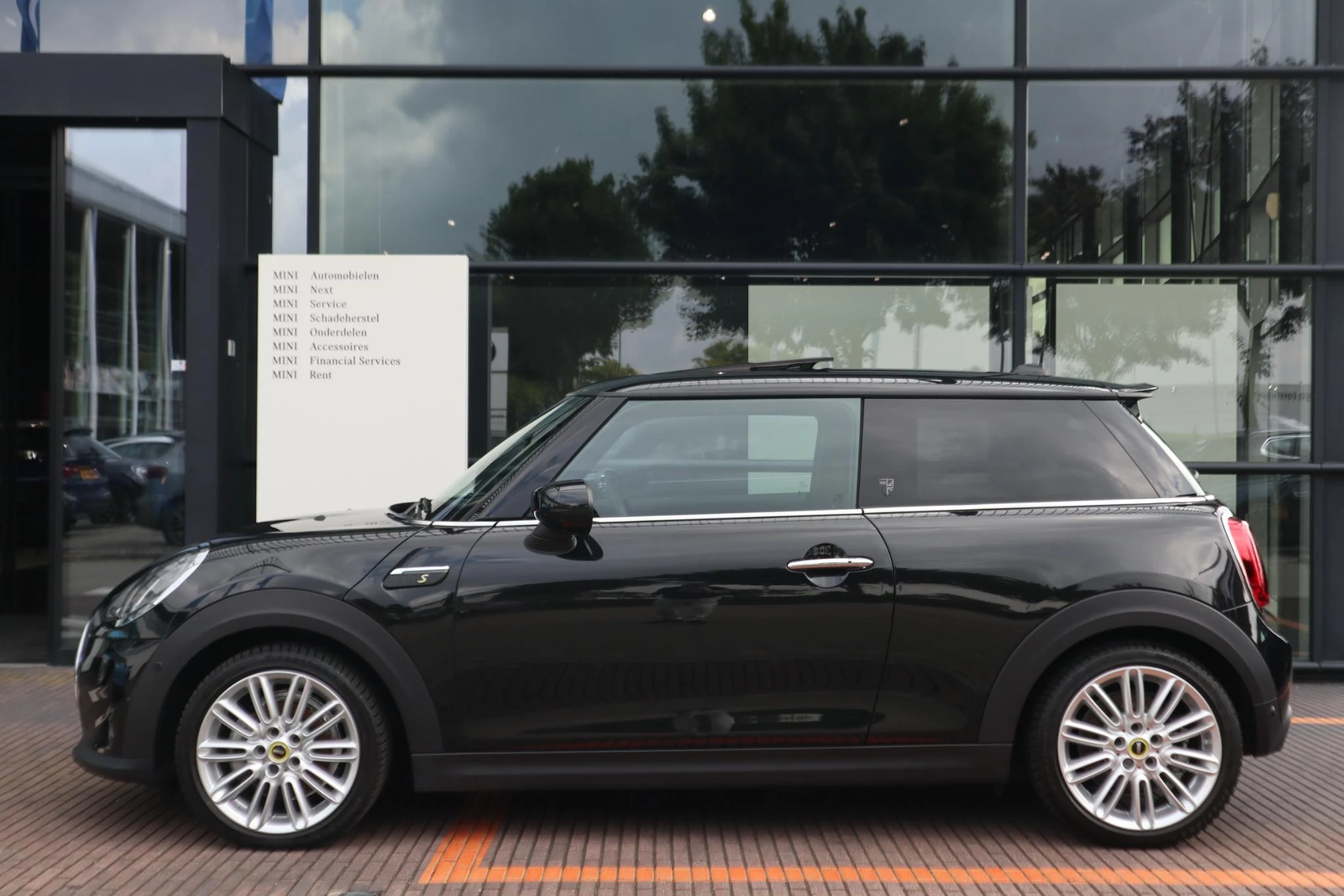 Hoofdafbeelding MINI Electric