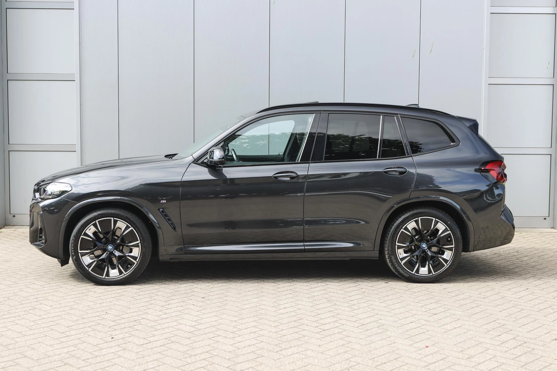 Hoofdafbeelding BMW iX3