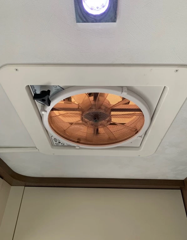 Hoofdafbeelding Roller Team T-line 255 Airco 6x Slaappl. 5 Zitpl.