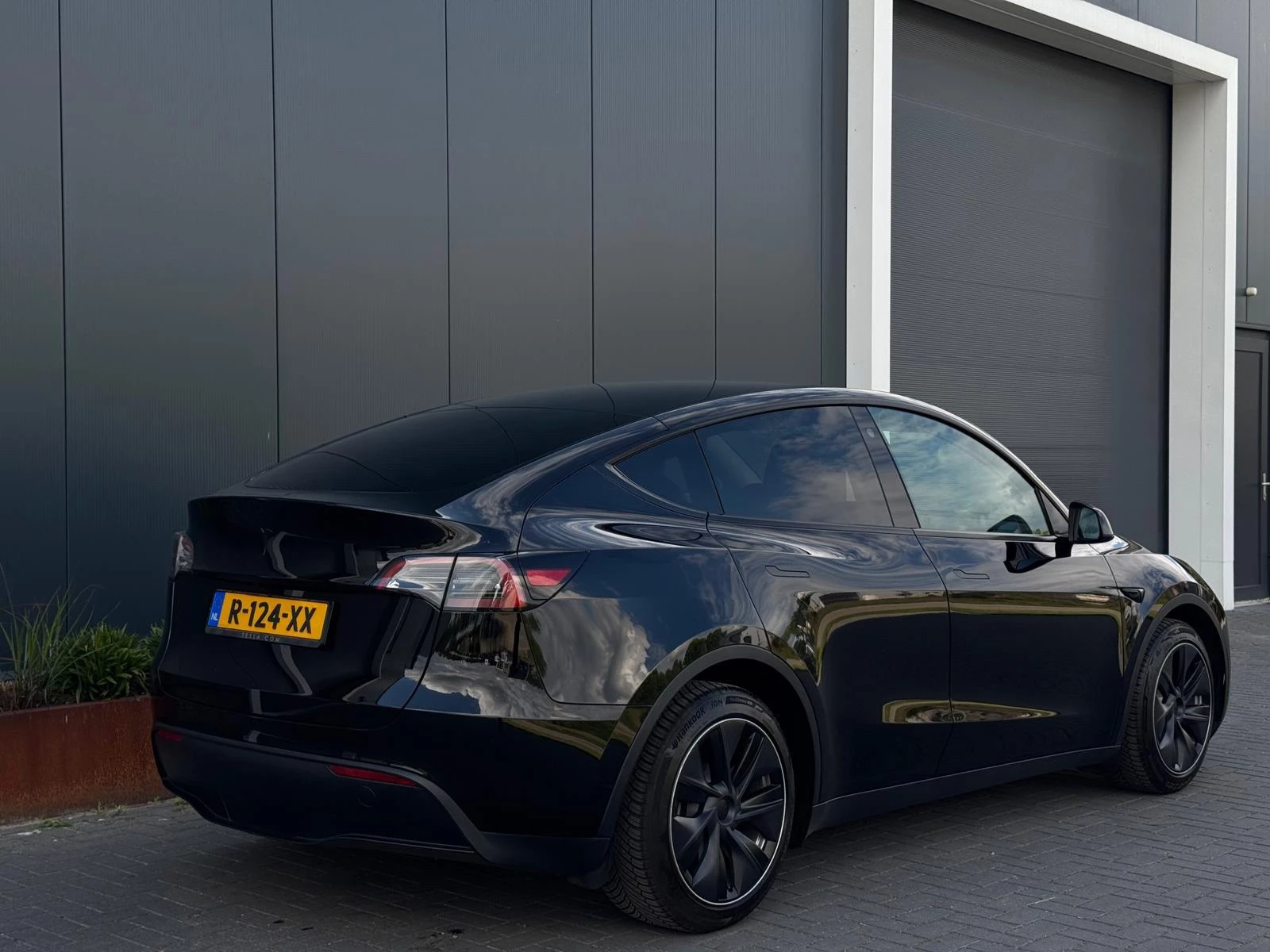 Hoofdafbeelding Tesla Model Y