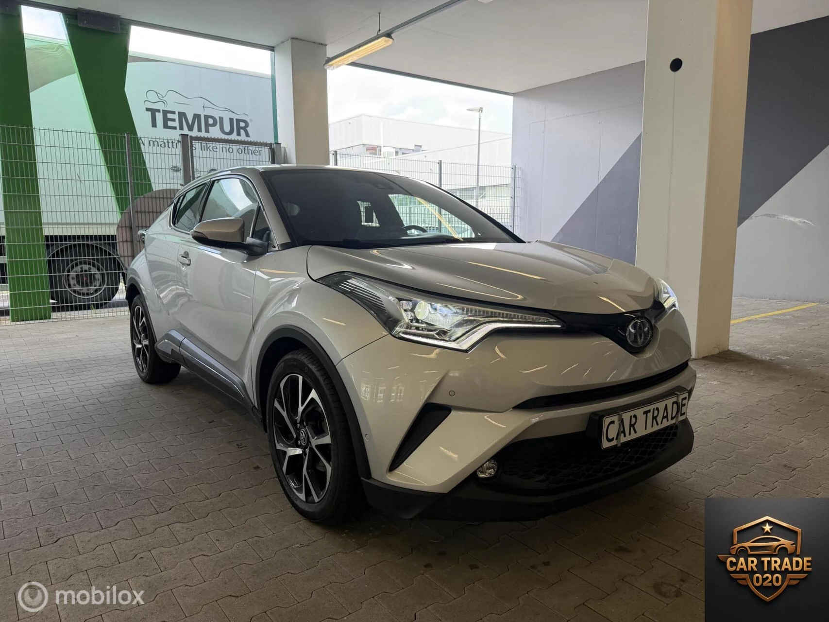 Hoofdafbeelding Toyota C-HR