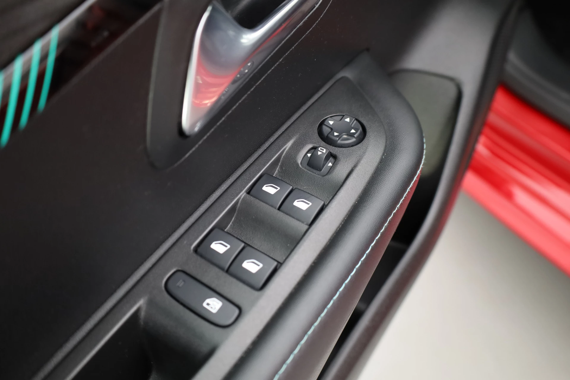 Hoofdafbeelding Peugeot e-208