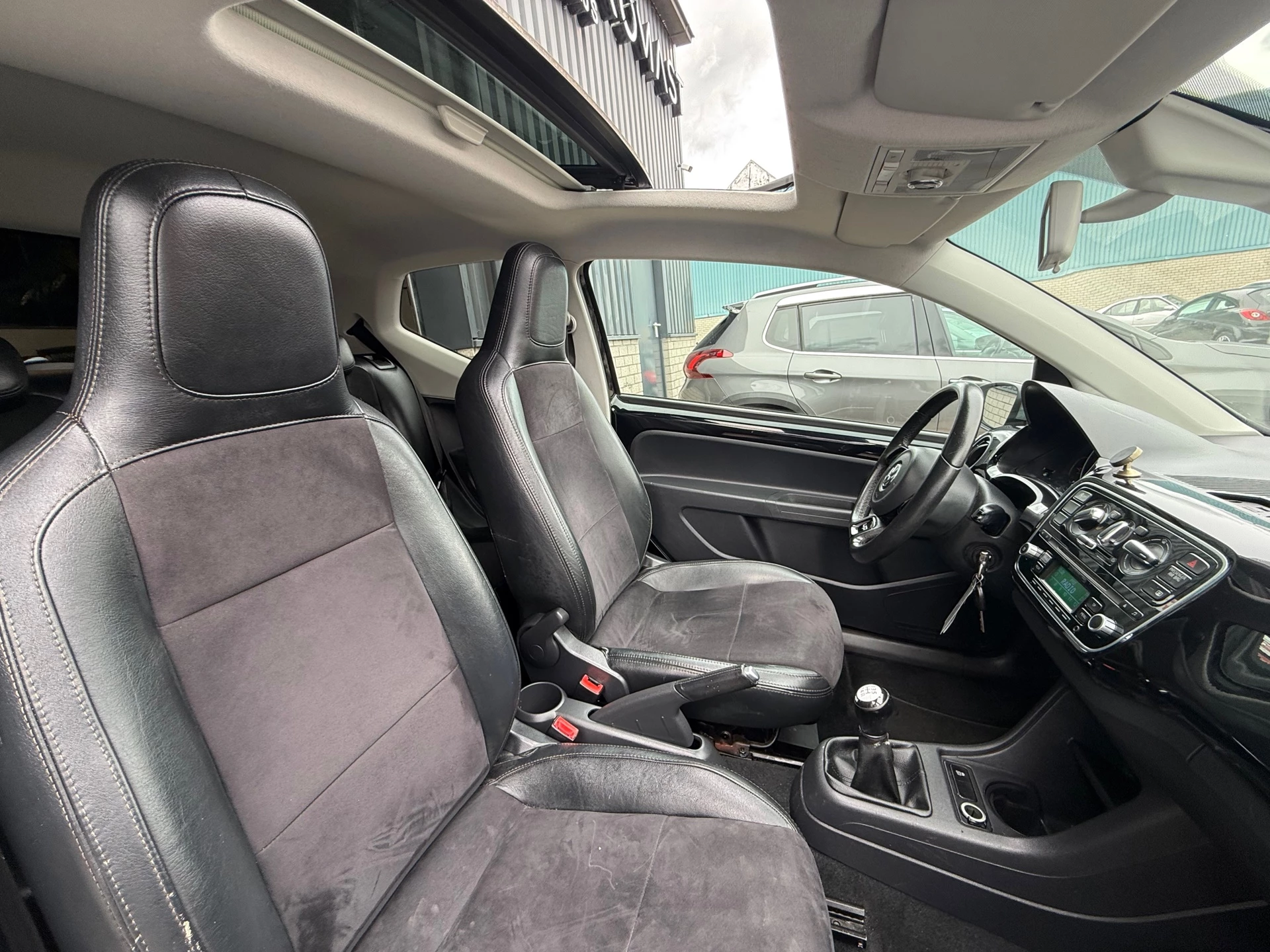 Hoofdafbeelding Volkswagen up!