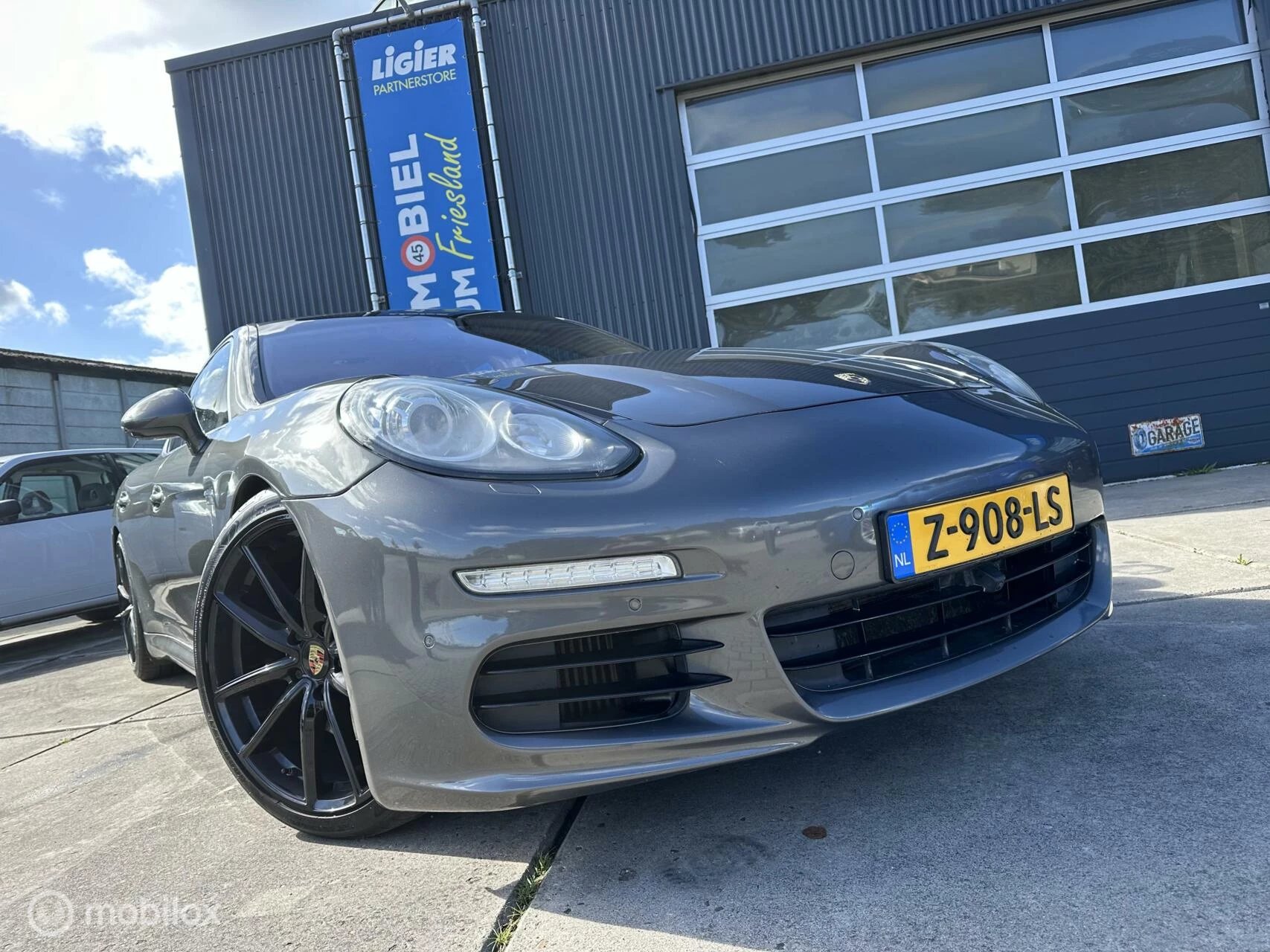 Hoofdafbeelding Porsche Panamera