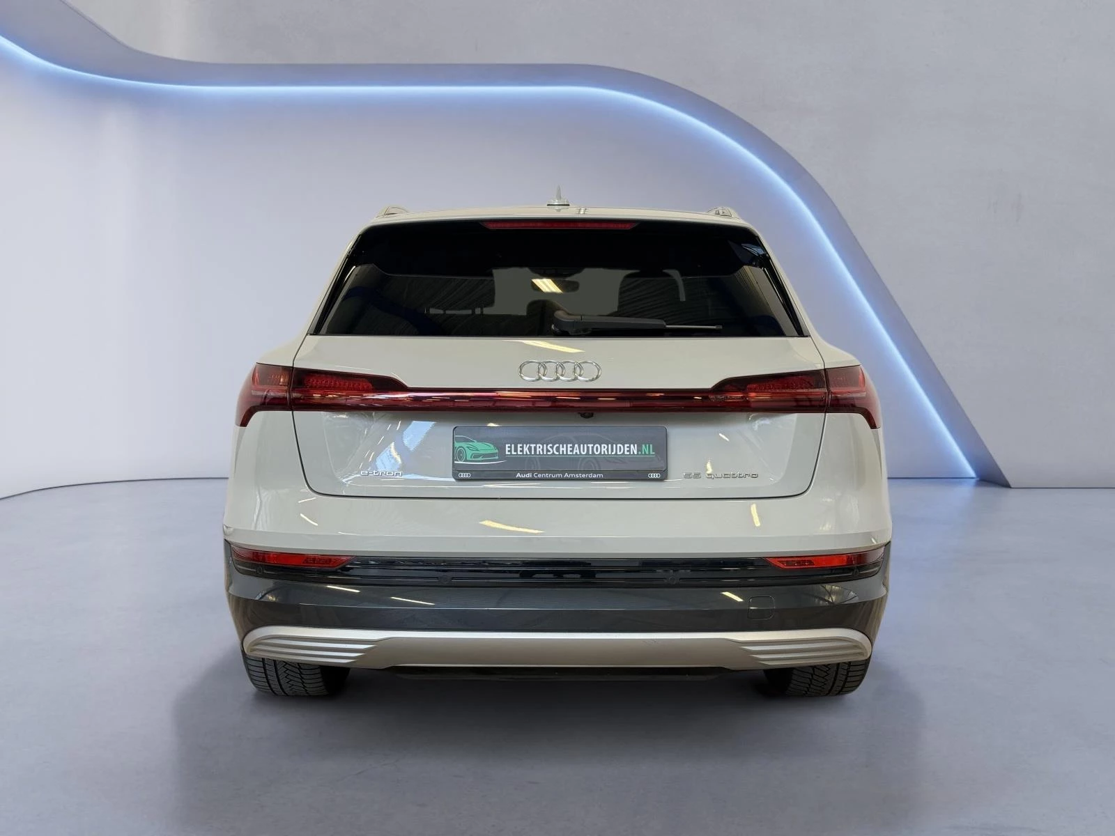 Hoofdafbeelding Audi e-tron