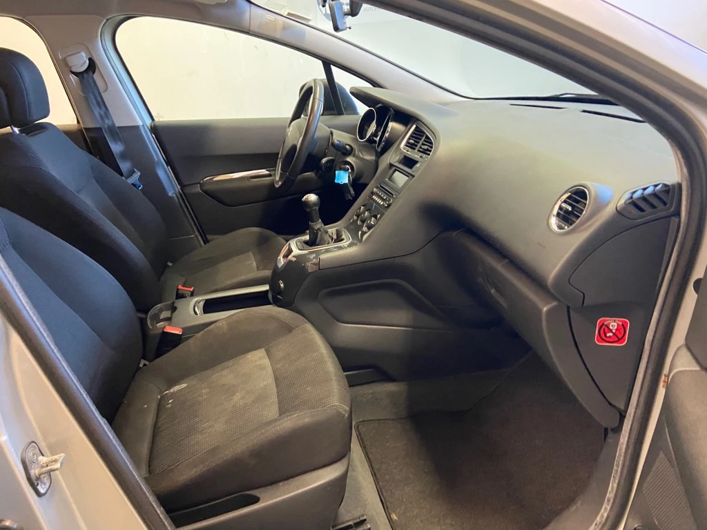 Hoofdafbeelding Peugeot 5008