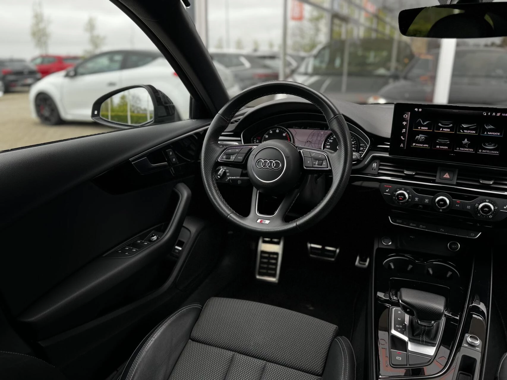 Hoofdafbeelding Audi A4