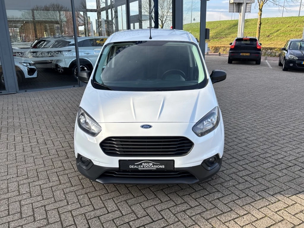 Hoofdafbeelding Ford Transit Courier