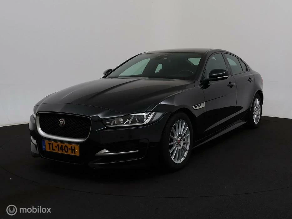 Hoofdafbeelding Jaguar XE